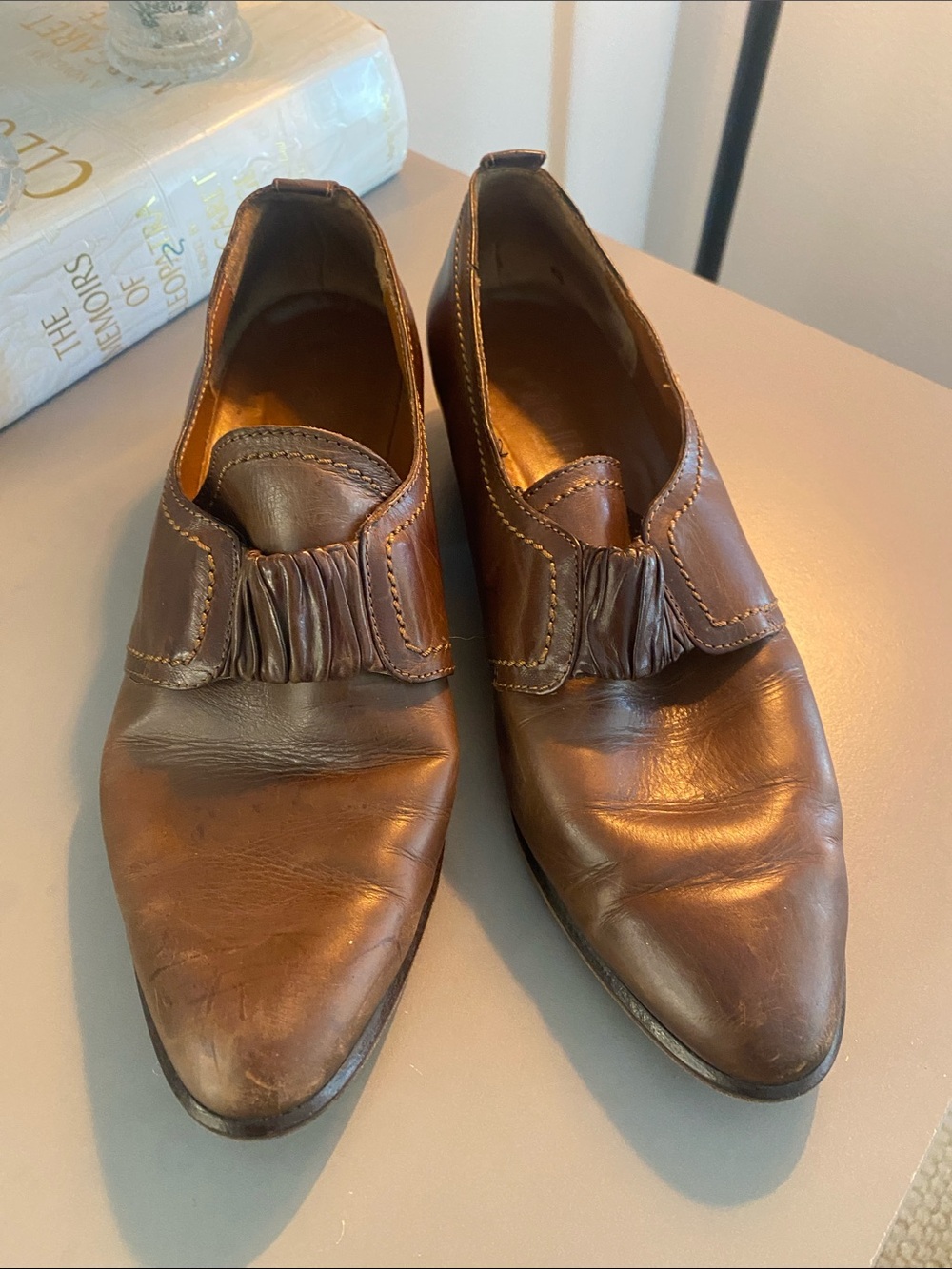 Classic delia woman’s Brown Leather Slip-On Loafers with Ruched Vamp/LN/w/wear